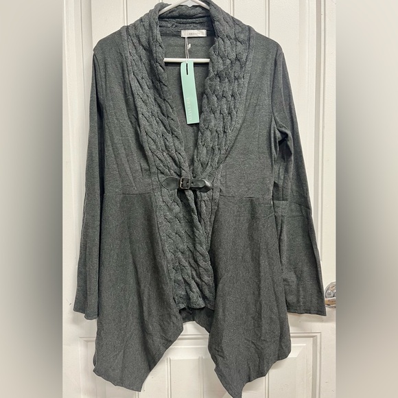 Women’s Dressfo gray knit cardigan sweater with belt closure. Size 8 - Picture 1 of 10